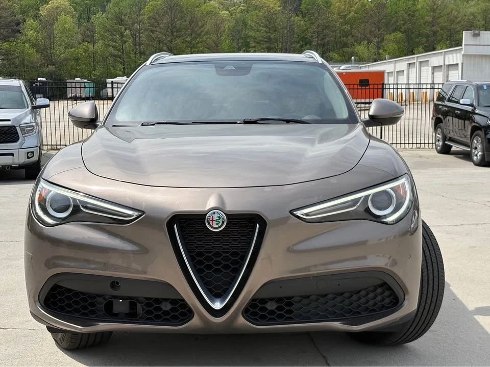 2019 Alfa Romeo Stelvio - Image 2 of 8