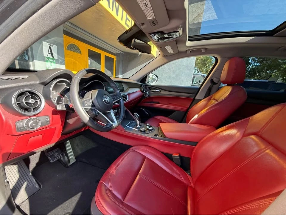 2019 Alfa Romeo Stelvio - Image 9 of 20