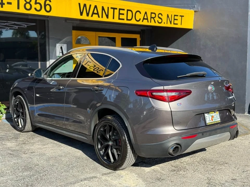 2019 Alfa Romeo Stelvio - Image 17 of 20