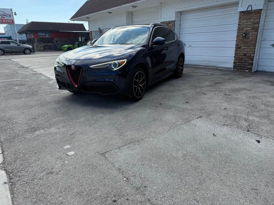 2019 Alfa Romeo Stelvio - Image 2 of 20