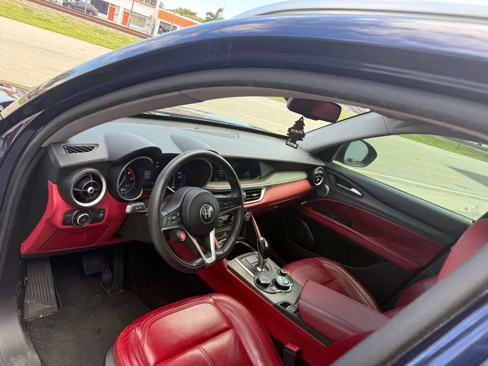 2019 Alfa Romeo Stelvio - Image 18 of 20