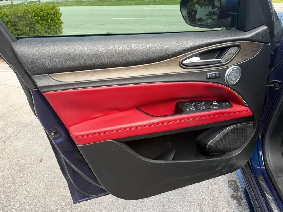2019 Alfa Romeo Stelvio - Image 16 of 20