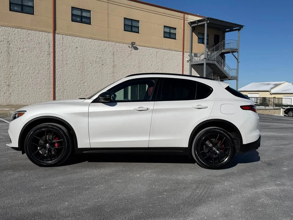 2019 Alfa Romeo Stelvio - Image 2 of 19