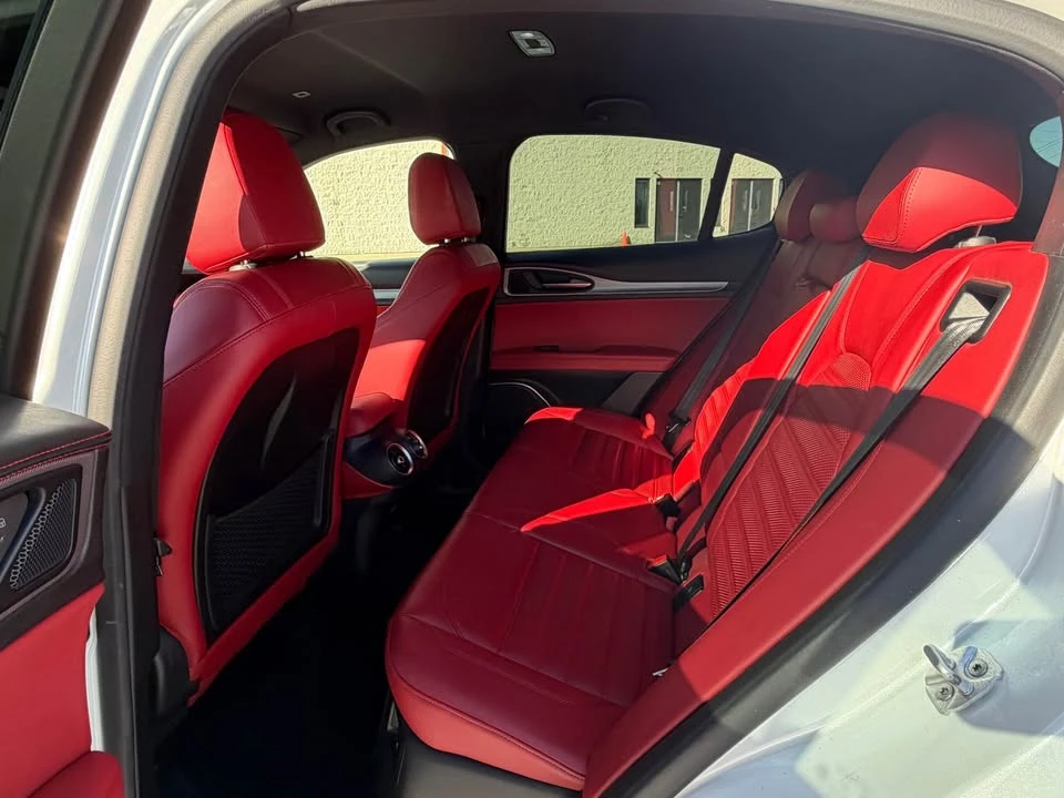 2019 Alfa Romeo Stelvio - Image 17 of 19