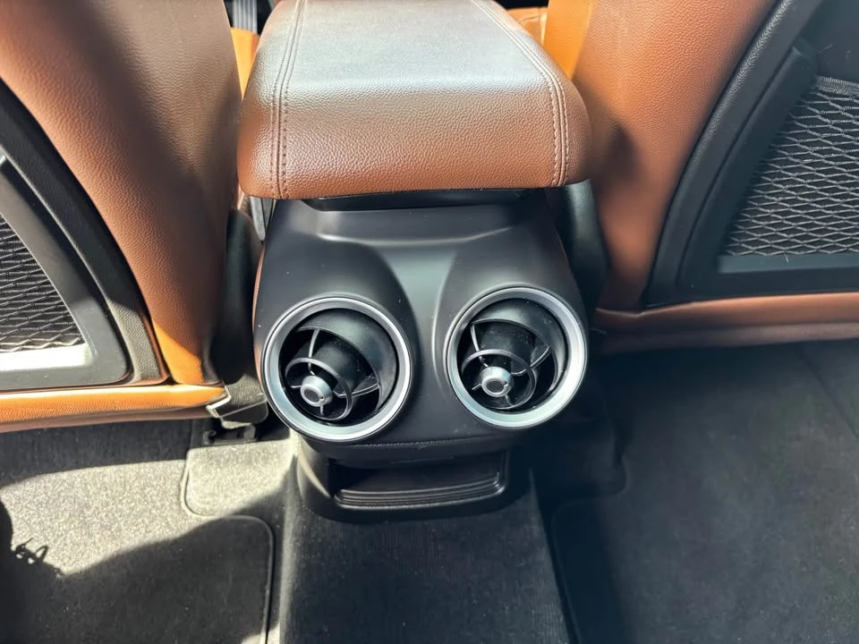 2019 Alfa Romeo Stelvio - Image 16 of 19