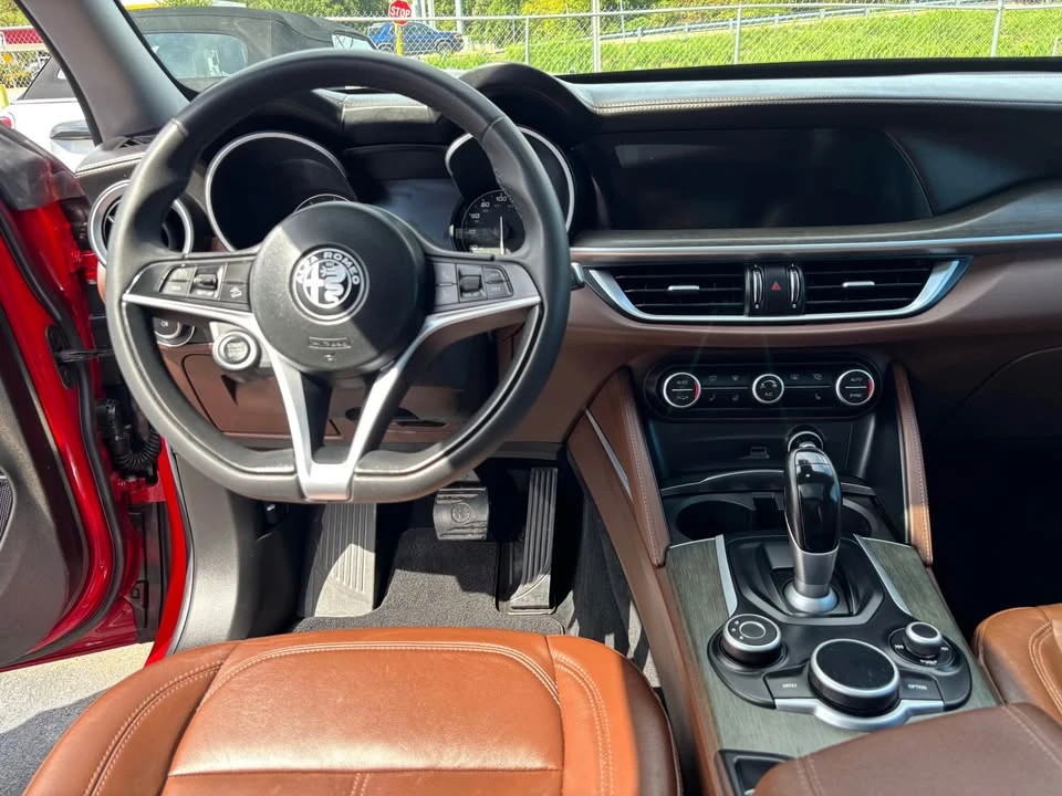 2019 Alfa Romeo Stelvio - Image 14 of 19