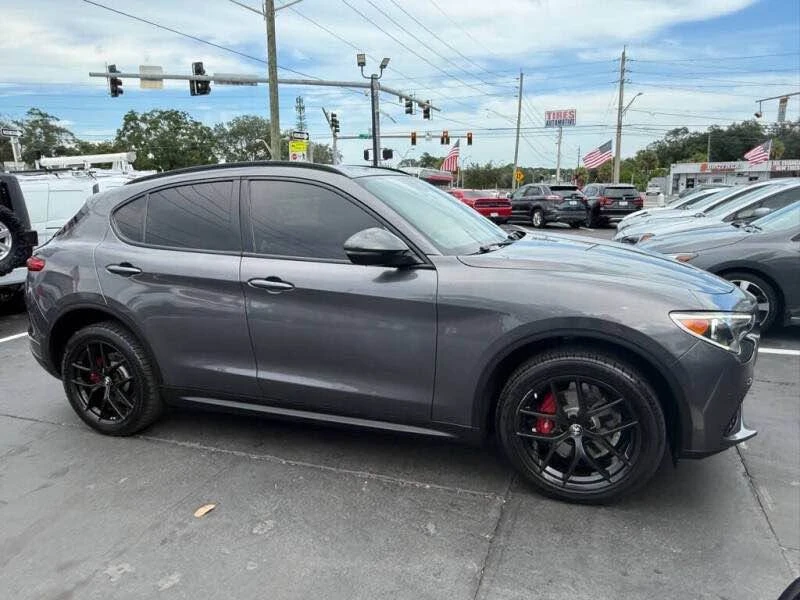 2019 Alfa Romeo Stelvio - Image 18 of 20