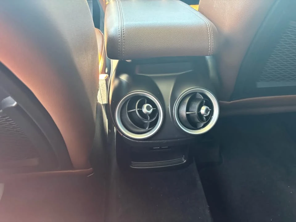 2019 Alfa Romeo Stelvio - Image 16 of 19
