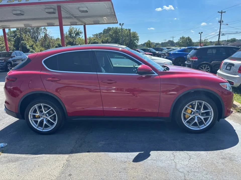 2019 Alfa Romeo Stelvio - Image 4 of 19