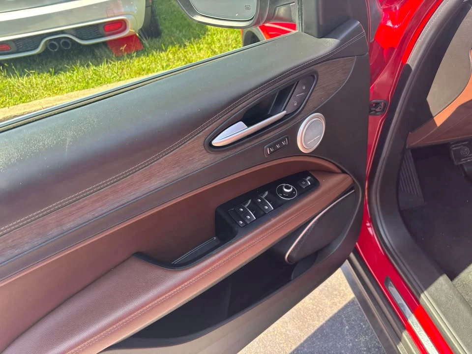 2019 Alfa Romeo Stelvio - Image 11 of 19