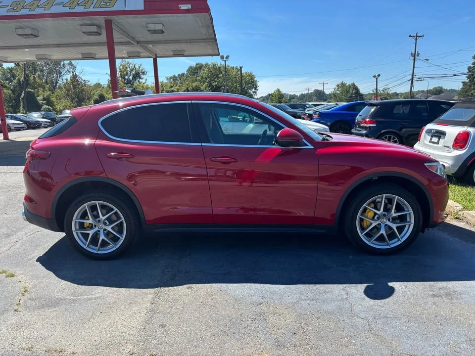 2019 Alfa Romeo Stelvio - Image 4 of 19