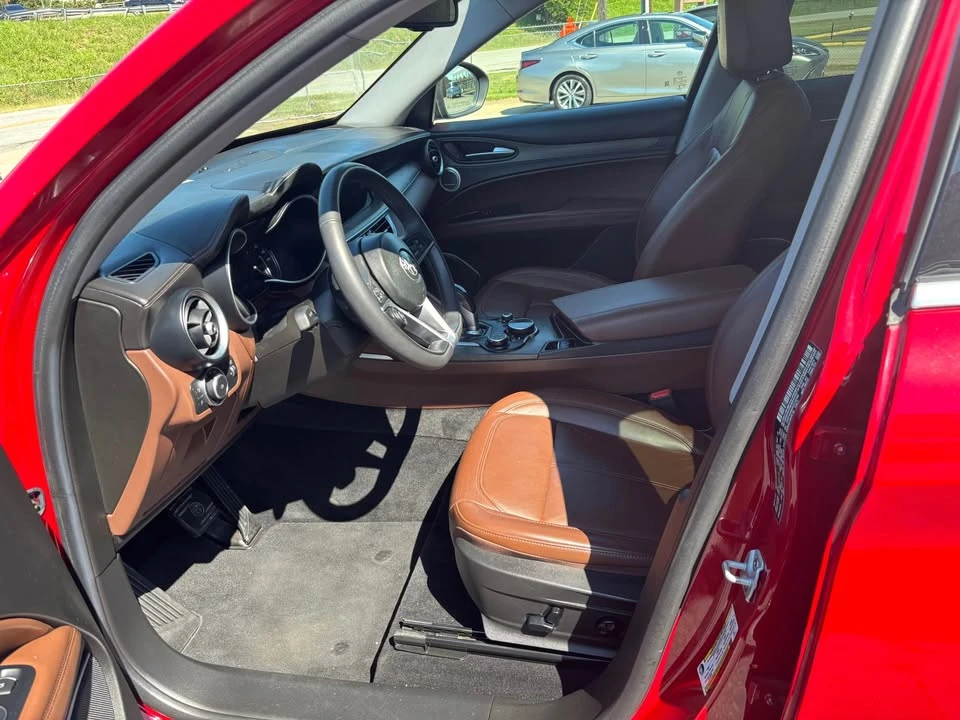 2019 Alfa Romeo Stelvio - Image 9 of 19