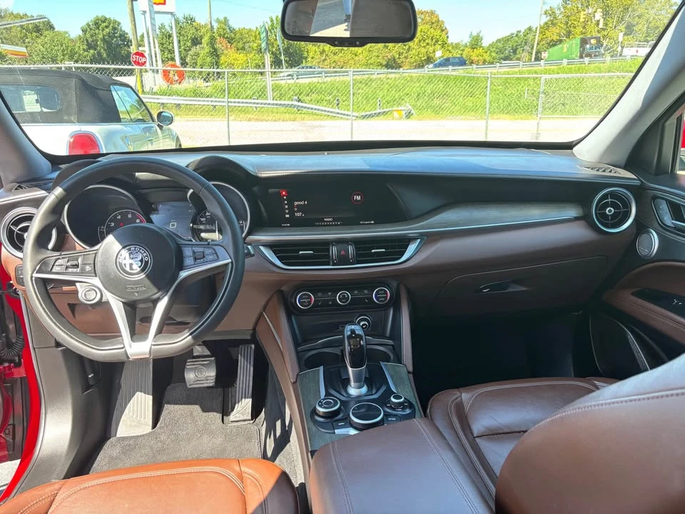 2019 Alfa Romeo Stelvio - Image 13 of 19