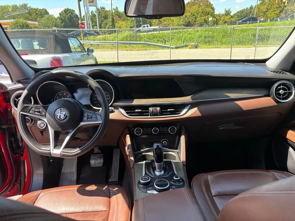 2019 Alfa Romeo Stelvio - Image 13 of 19