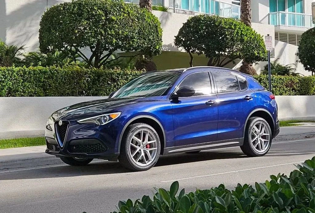 2019 Alfa Romeo - Image 6 of 8