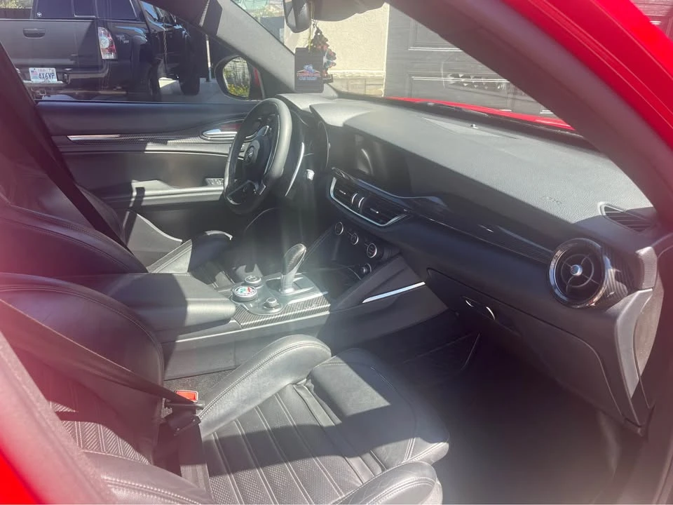 2019 Alfa Romeo Stelvio - Image 8 of 13