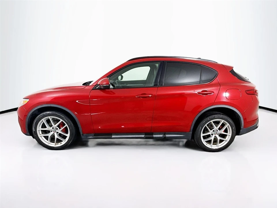 2019 Alfa Romeo Stelvio - Image 14 of 21