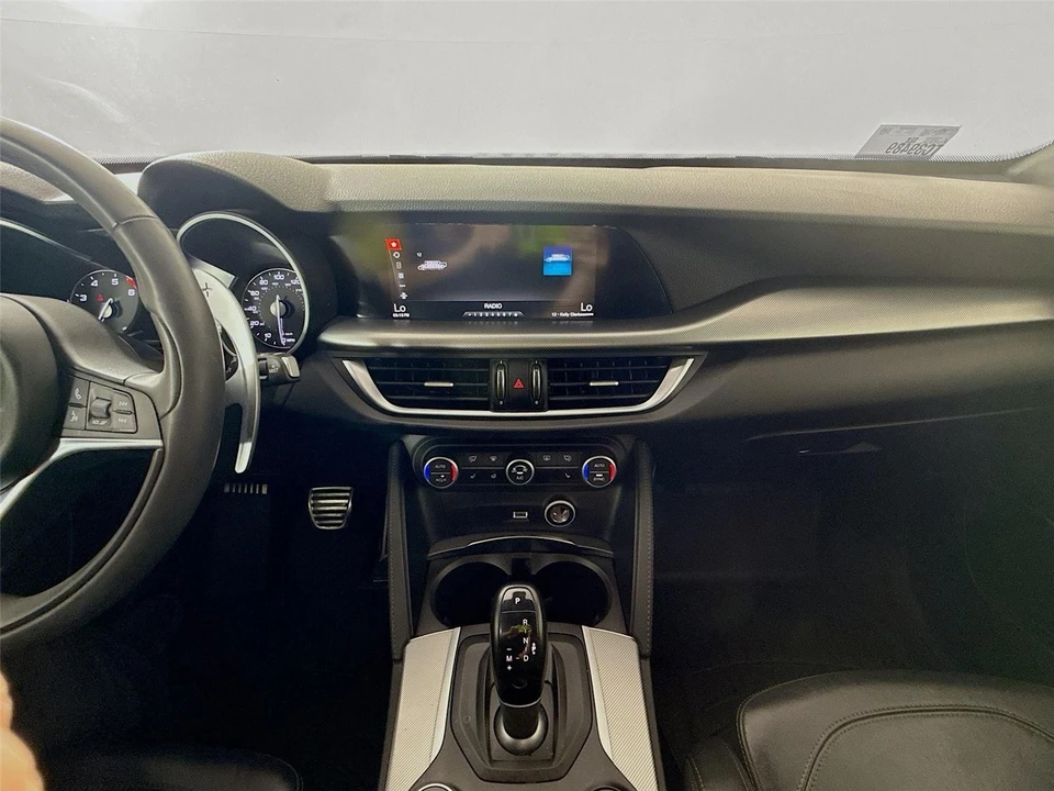 2019 Alfa Romeo Stelvio - Image 10 of 31