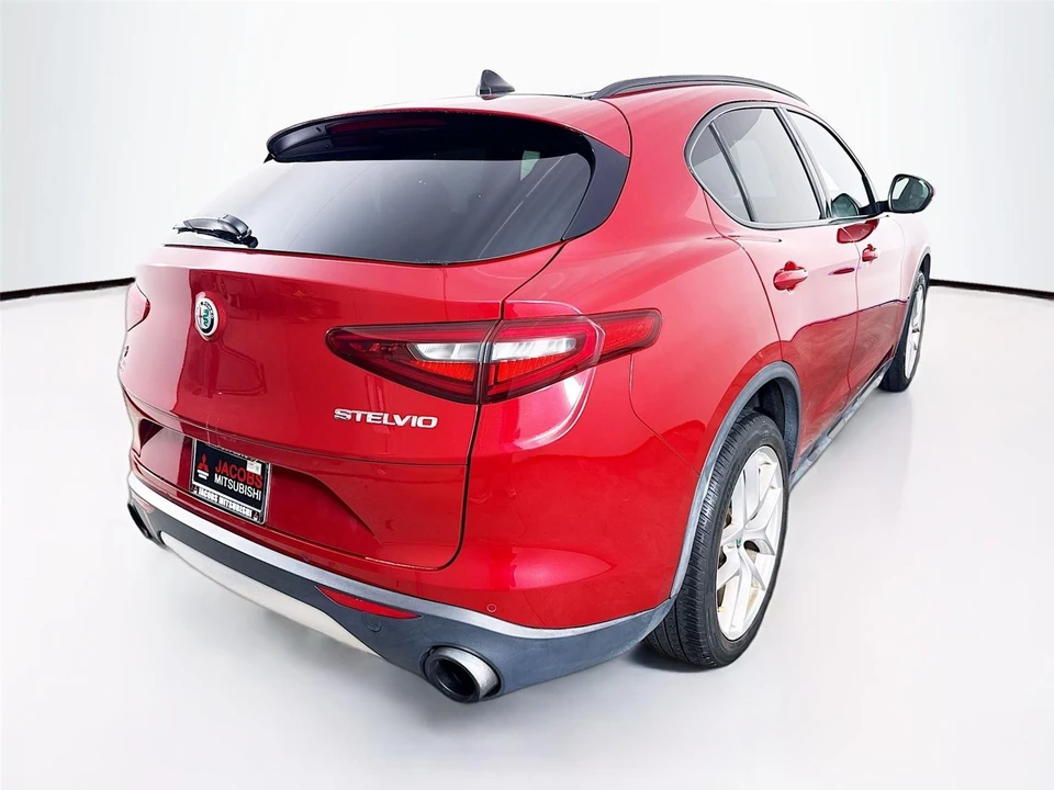2019 Alfa Romeo Stelvio - Image 20 of 21