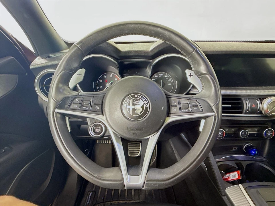 2019 Alfa Romeo Stelvio - Image 10 of 21