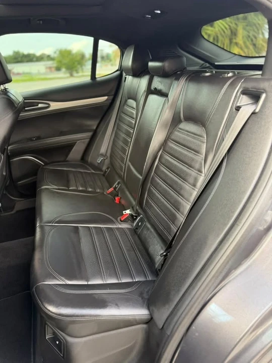 2019 Alfa Romeo Stelvio - Image 11 of 16