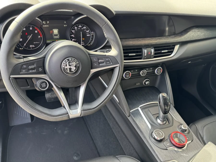 2019 Alfa Romeo Stelvio - Image 8 of 9
