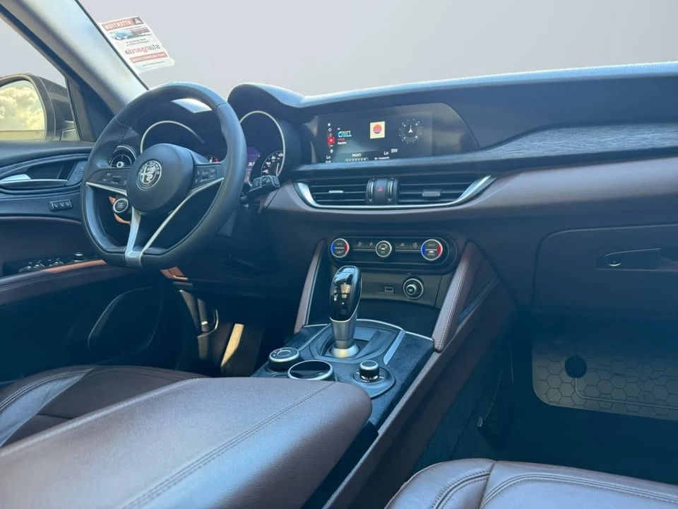 2019 Alfa Romeo Stelvio - Image 14 of 20
