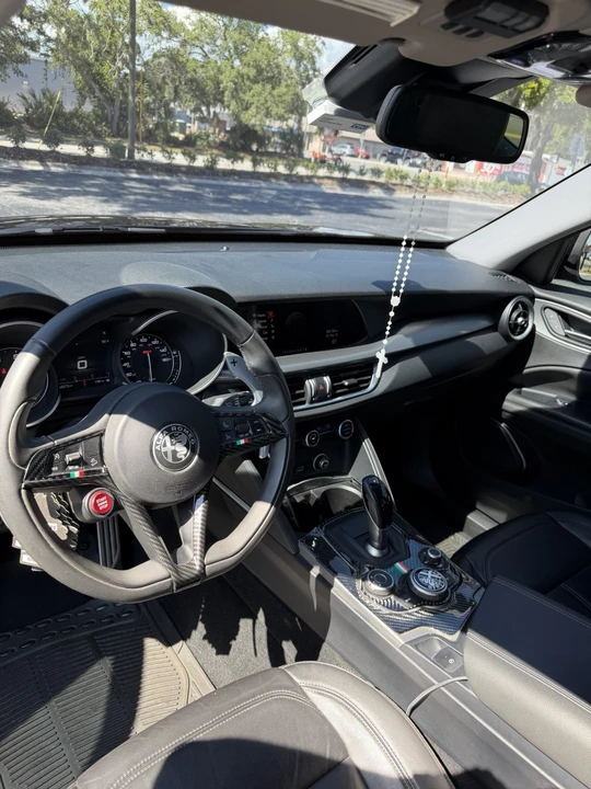 2019 Alfa Romeo Stelvio - Image 10 of 15