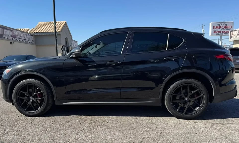 2019 Alfa Romeo Stelvio - Image 5 of 10