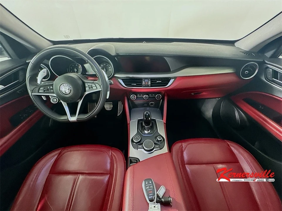 2019 Alfa Romeo Stelvio - Image 10 of 21