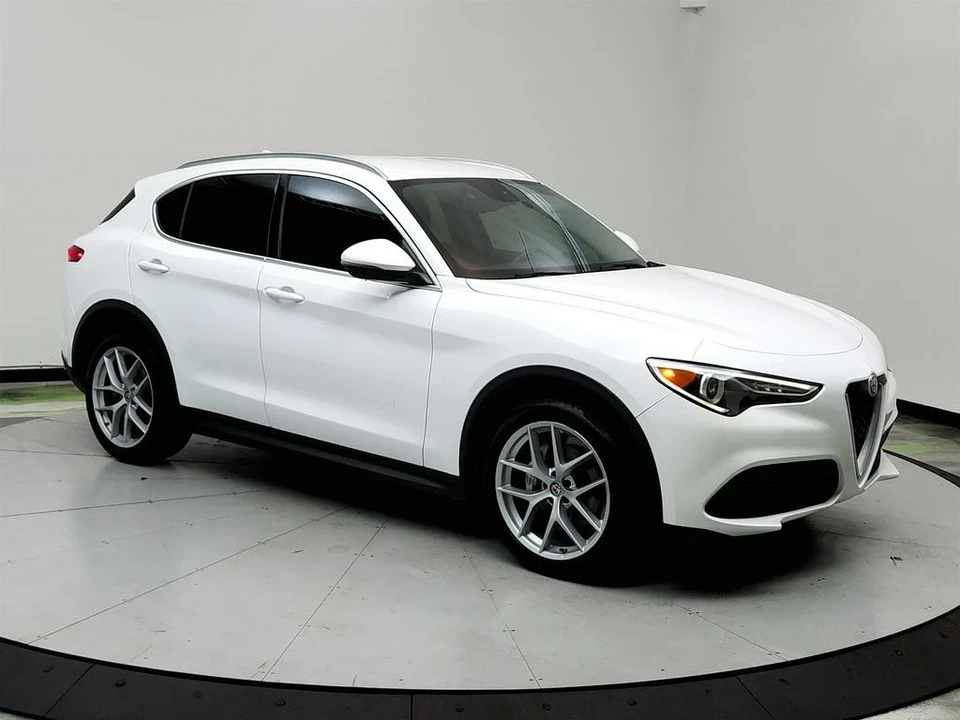 2019 Alfa Romeo Stelvio - Image 3 of 12