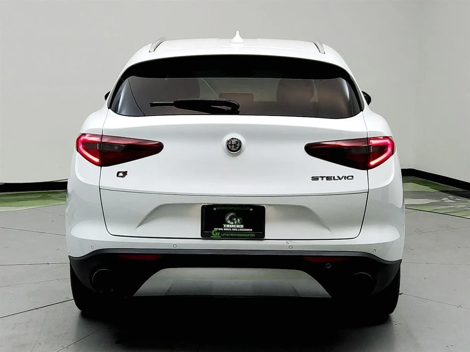 2019 Alfa Romeo Stelvio - Image 6 of 12