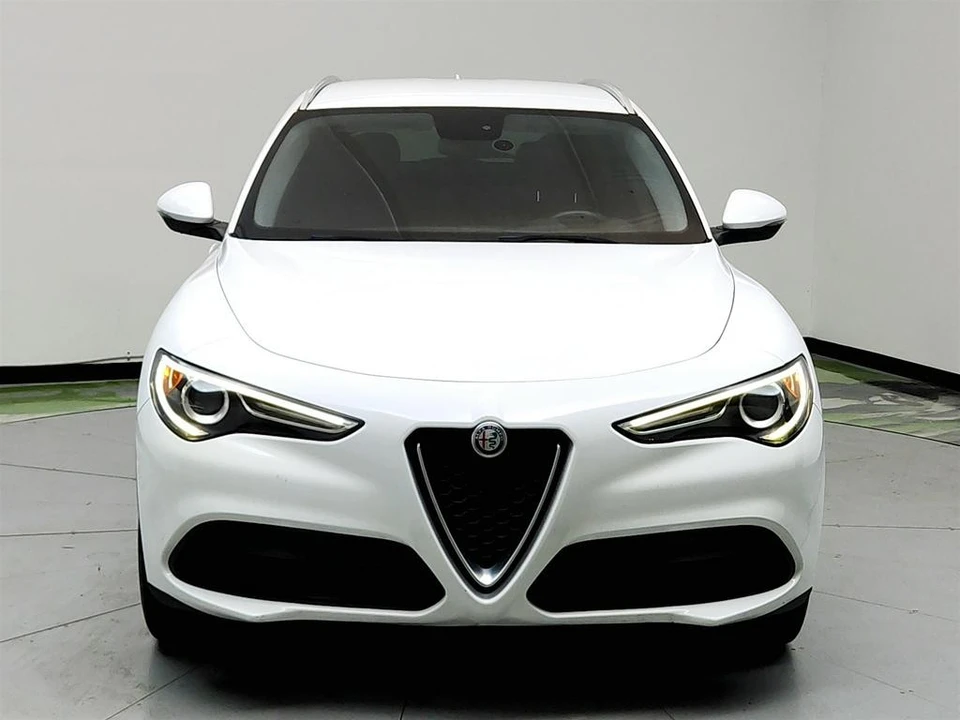 2019 Alfa Romeo Stelvio - Image 2 of 12