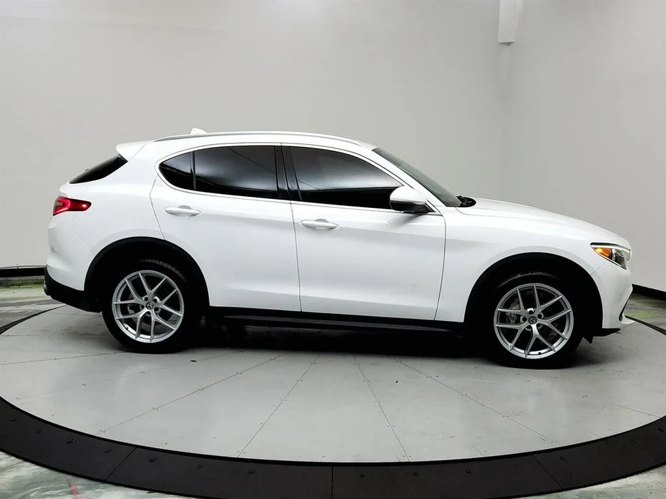 2019 Alfa Romeo Stelvio - Image 4 of 12