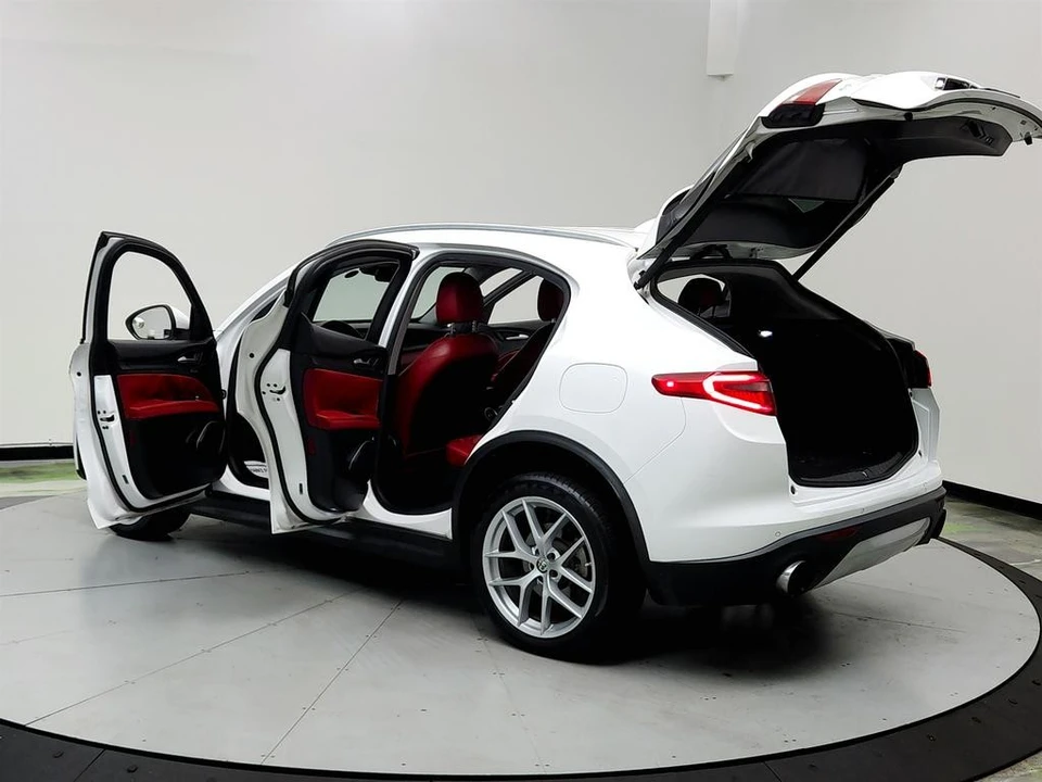 2019 Alfa Romeo Stelvio - Image 12 of 12
