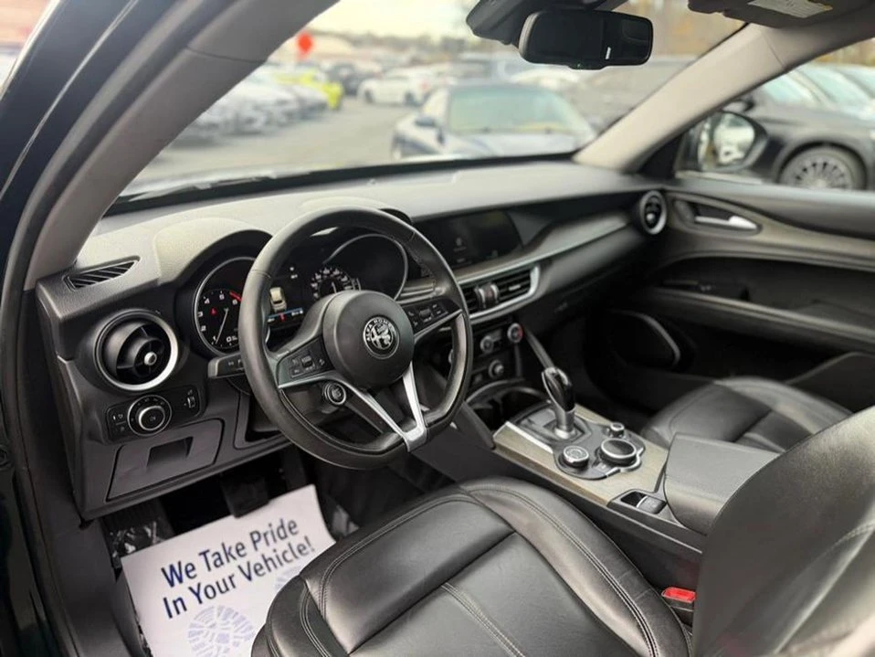 2019 Alfa Romeo Stelvio - Image 18 of 20