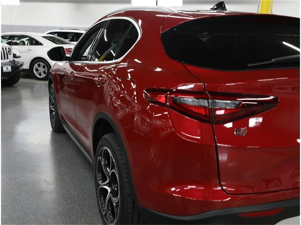 2019 Alfa Romeo Stelvio - Image 15 of 31