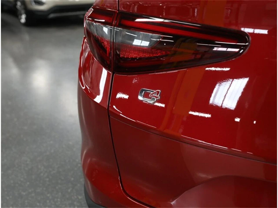 2019 Alfa Romeo Stelvio - Image 12 of 31