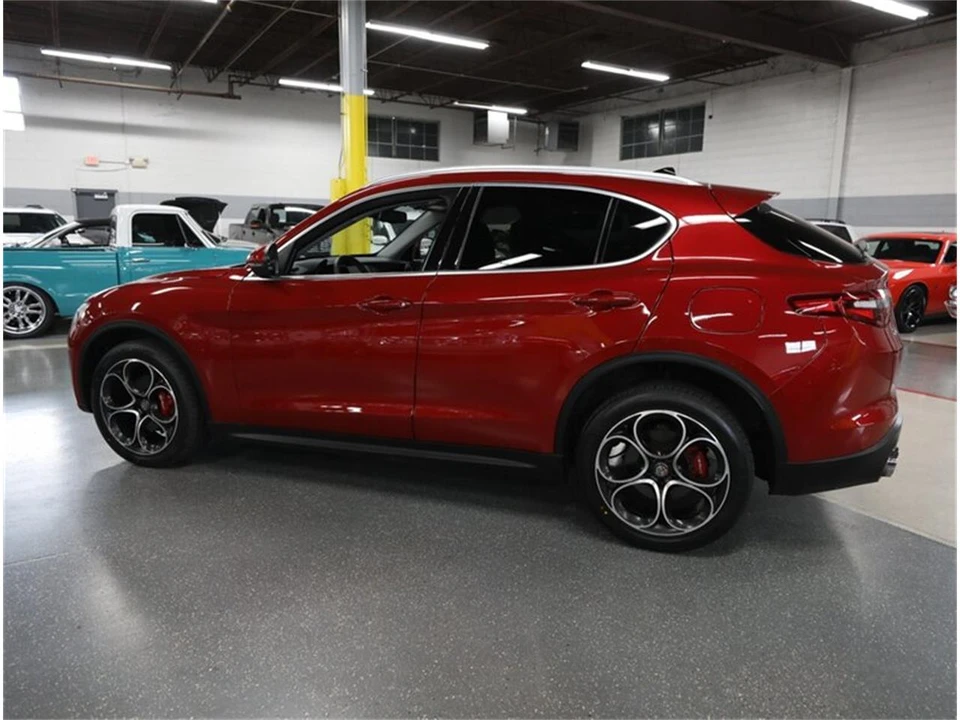 2019 Alfa Romeo Stelvio - Image 16 of 31