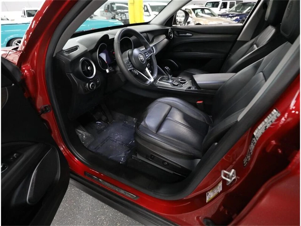 2019 Alfa Romeo Stelvio - Image 30 of 31