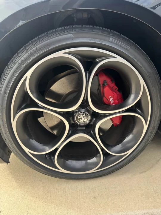 2019 Alfa Romeo Giulia - Image 2 of 8