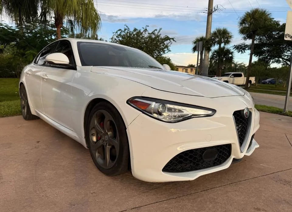 2019 Alfa Romeo Giulia - Image 2 of 9