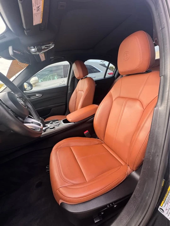 2019 Alfa Romeo Giulia - Image 6 of 8