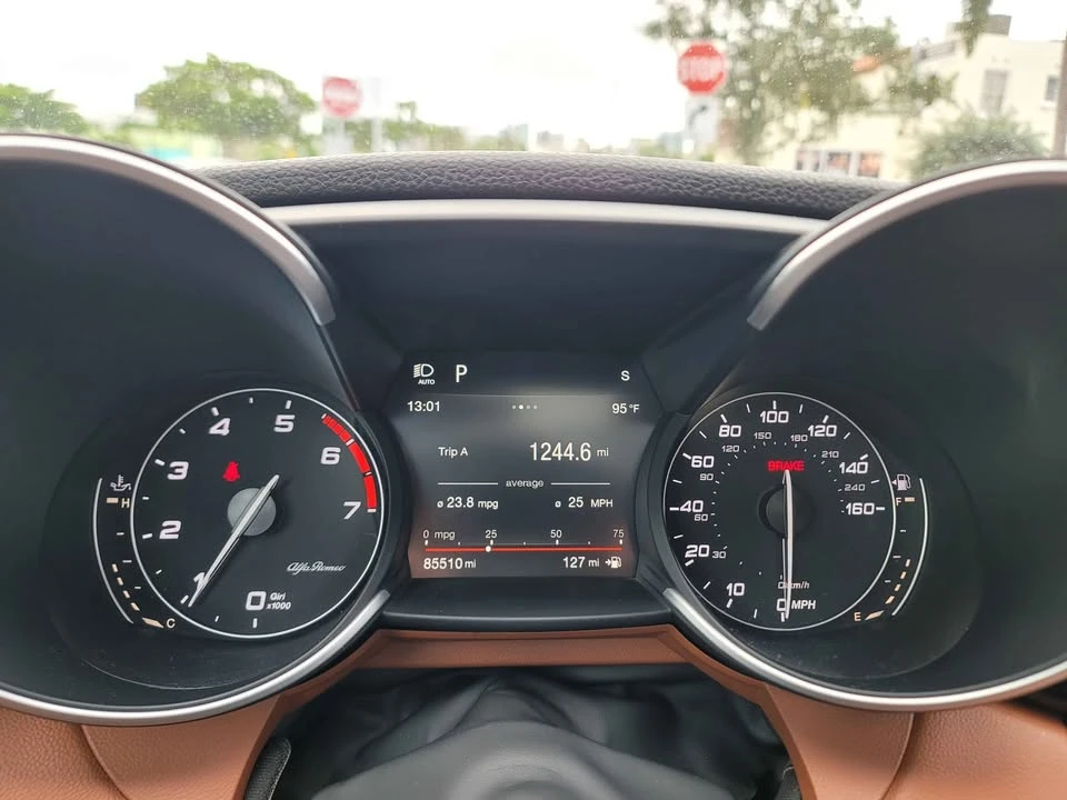 2019 Alfa Romeo Giulia - Image 16 of 16