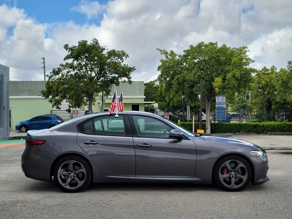 2019 Alfa Romeo Giulia - Image 4 of 16