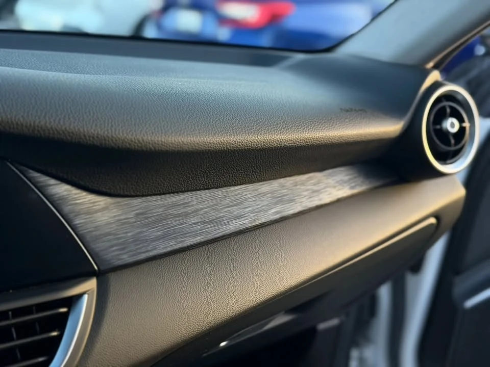2019 Alfa Romeo Giulia - Image 19 of 20