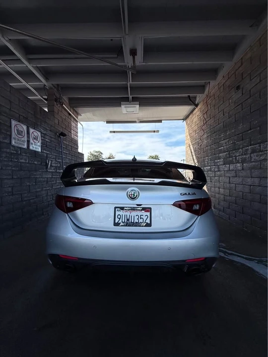 2019 Alfa Romeo Giulia - Image 5 of 5