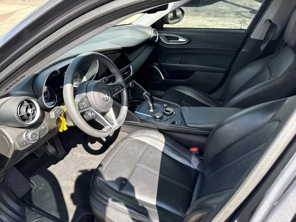 2019 Alfa Romeo Giulia - Image 3 of 3