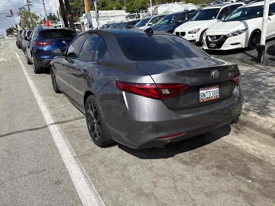 2019 Alfa Romeo Giulia - Image 2 of 3
