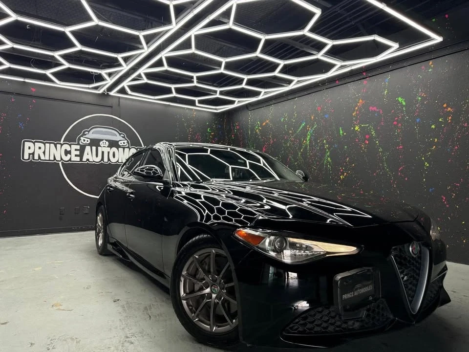 2019 Alfa Romeo Giulia - Image 2 of 15